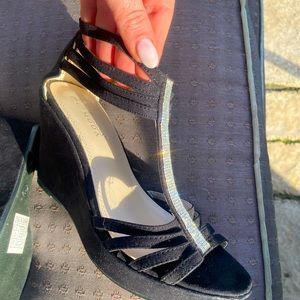 ITALIAN SUEDE RHINESTONE SANDALS - NEW